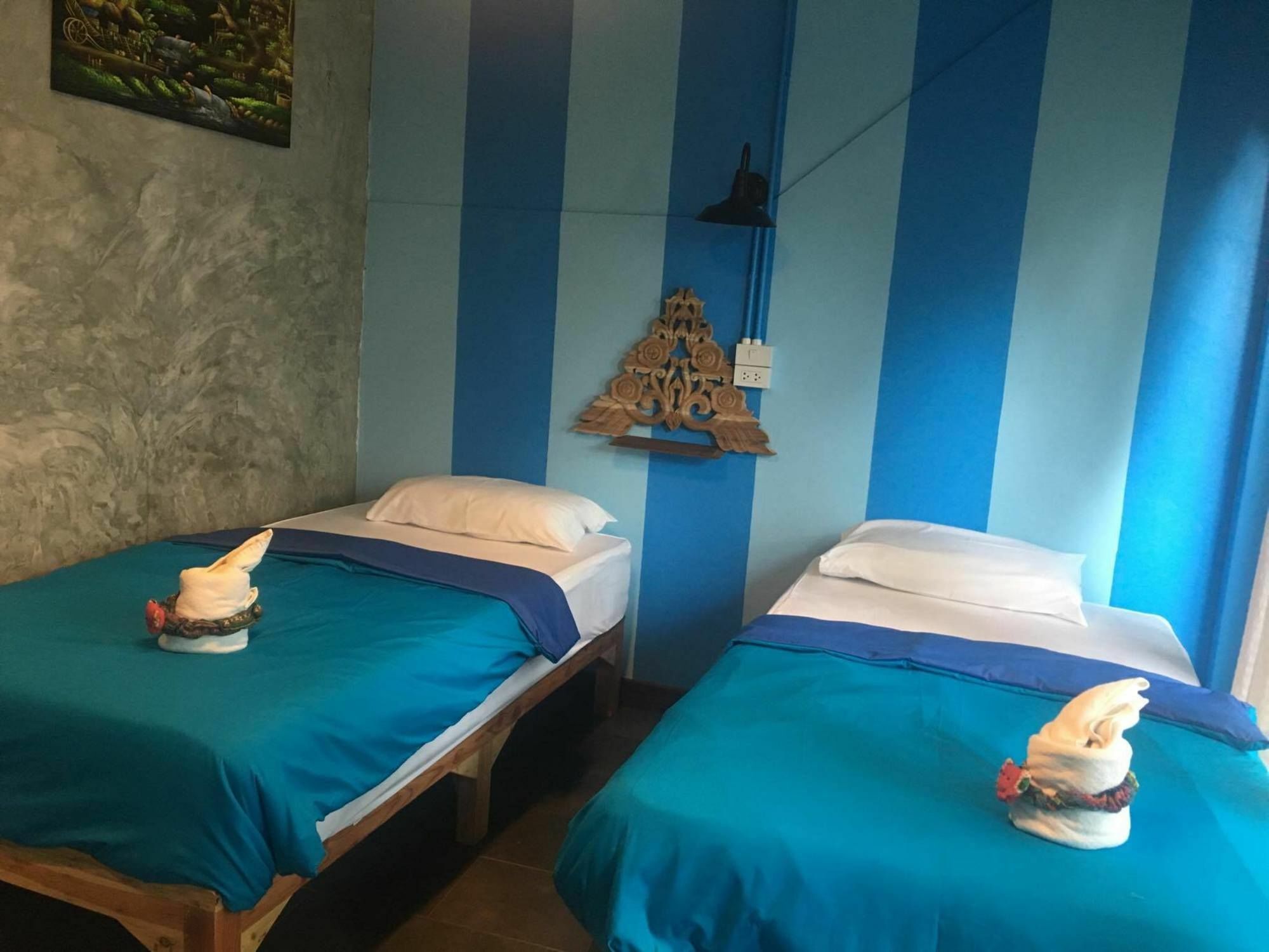 Hotel At Phra Sing Retro Chiang Mai Zewnętrze zdjęcie